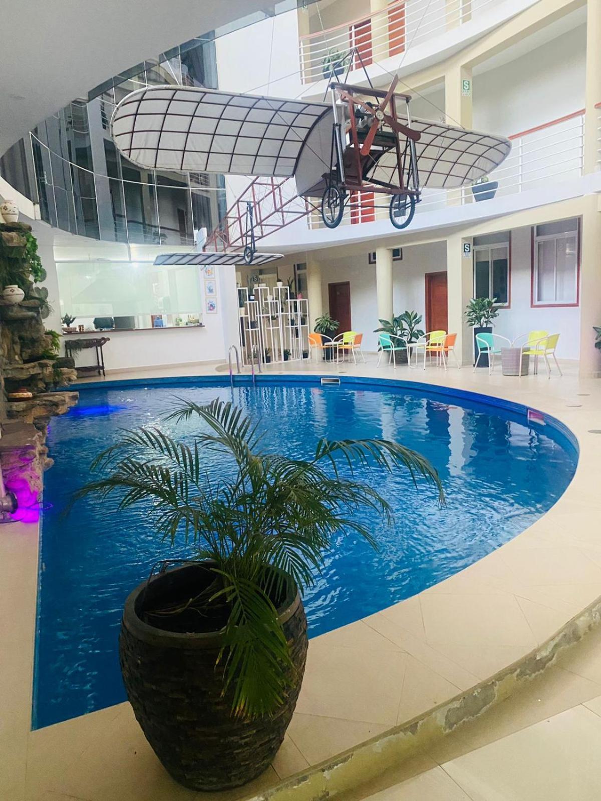 Vuelo 78 Hotel 塔拉波托 外观 照片